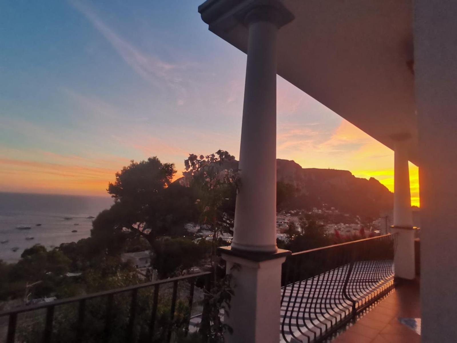 Marvelous Sea View Villa Capri Buitenkant foto